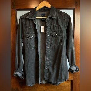 BNWT GAP Western Button-Up Denim Shirt
